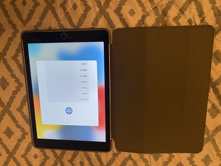 IPad Air 2 Wifi / Celular em óptimas condiçǒes