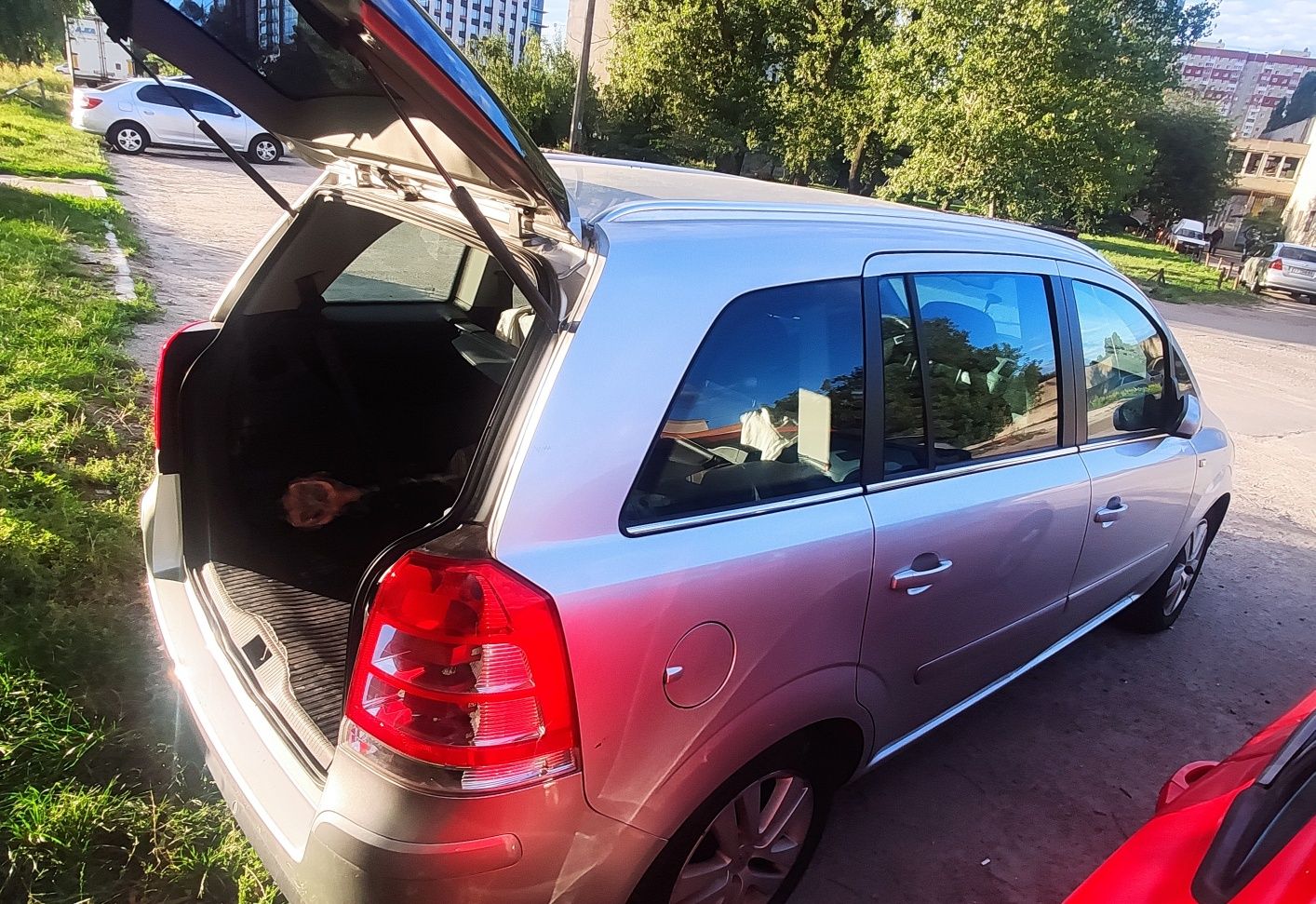 Opel Zafira 2009 II покоління/B 1,7D MT (125 к.с.) Base
