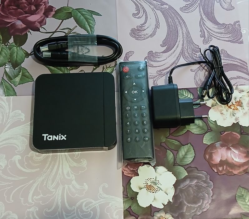 TV Box Tanix W2 2/16 Android TV Slimbox 11, ТВ бокс, приставка