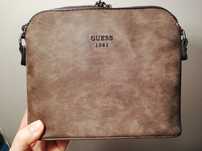 Torebka na pasku Guess 1981