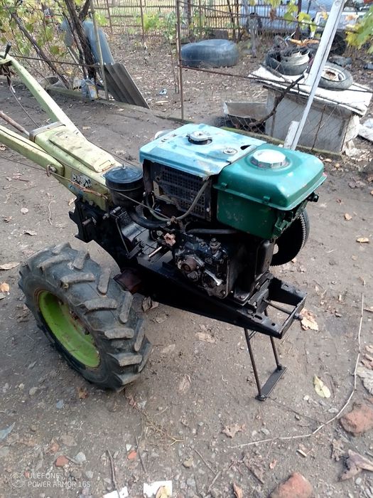 Продам мотоблок срочно