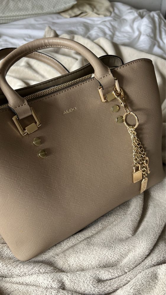 Aldo bolsa beige bag pasta Gold details