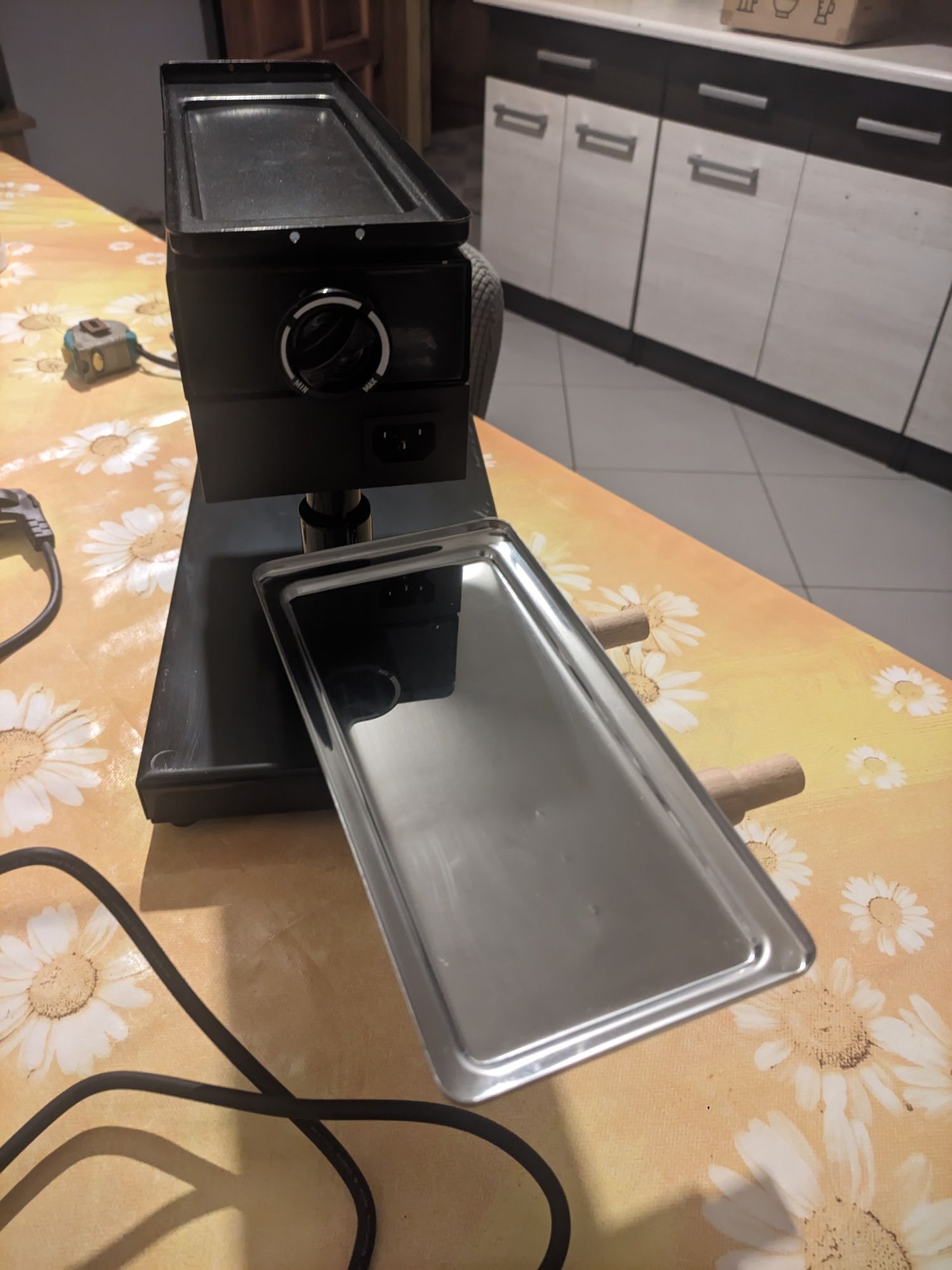 Grill/opiekacz do sera