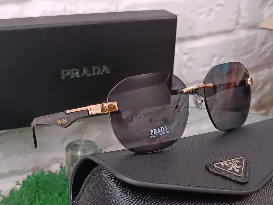 Брендові  жіночі окуляри  Prada. Нові.