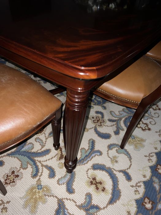 Mesa Clássica de Madeira Maciça c/Tamanho Ajustável