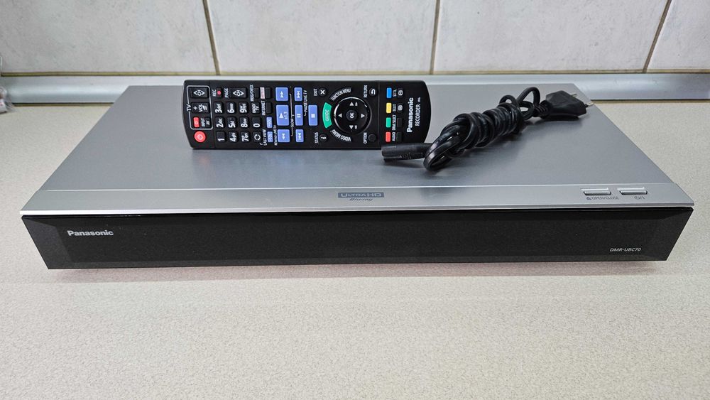 Nagrywarka Panasonic BD UHD 4K DMR-UBC70 4K UHD HDD 500GB WiFi LAN USB