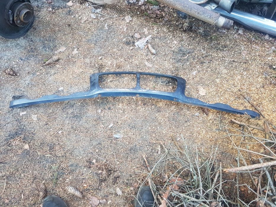 Nosek grill BMW E34 polift szeroki grill bez korozji okazja!