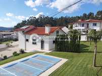 Moradia T2+1 com piscina em Remelhe, Barcelos
