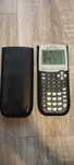 Калькулятор - графический TEXAS INSTRUMENTS TI-84 PLUS