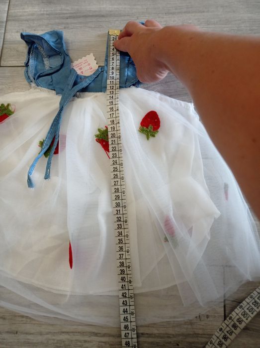 Літня сукня, плаття для дівчинки, без рукавів з полуничками, 2-3 роки
