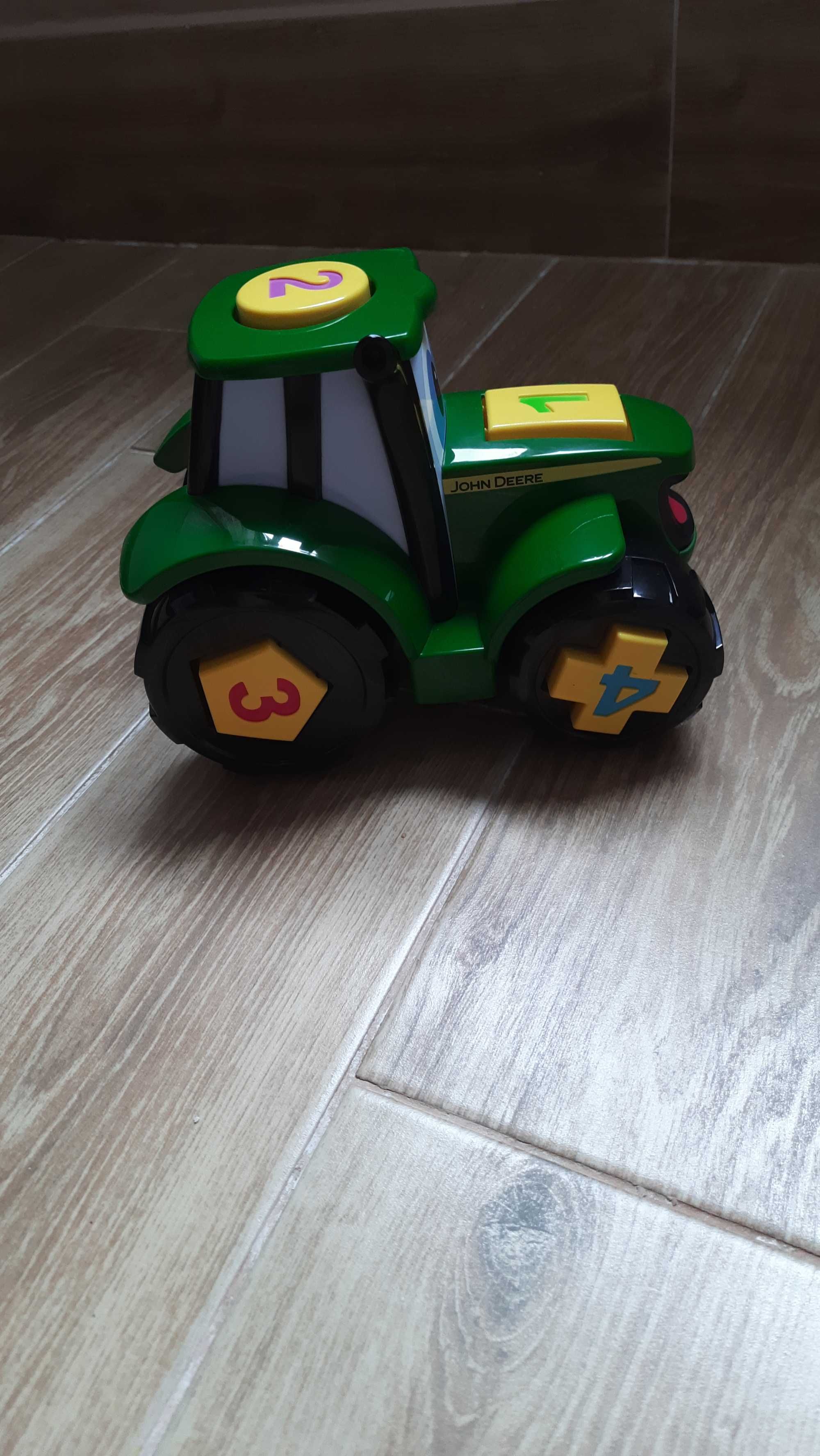 Машинка-сортер Tomy John deere Трактор Джонни