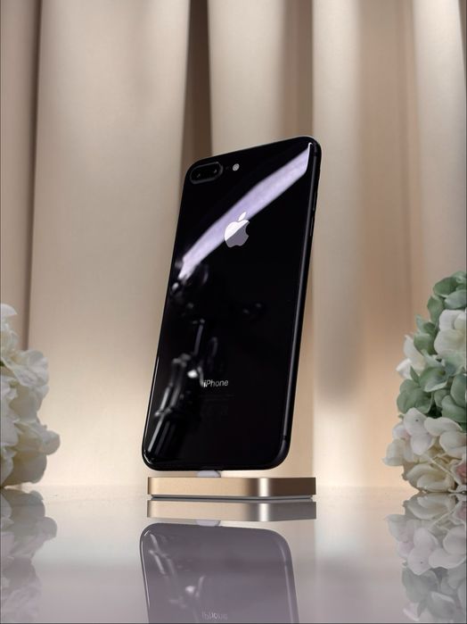 Ідеальний iPhone 8 Plus 64GB Neverlock Уцінка! (Магазин Гарантія)
