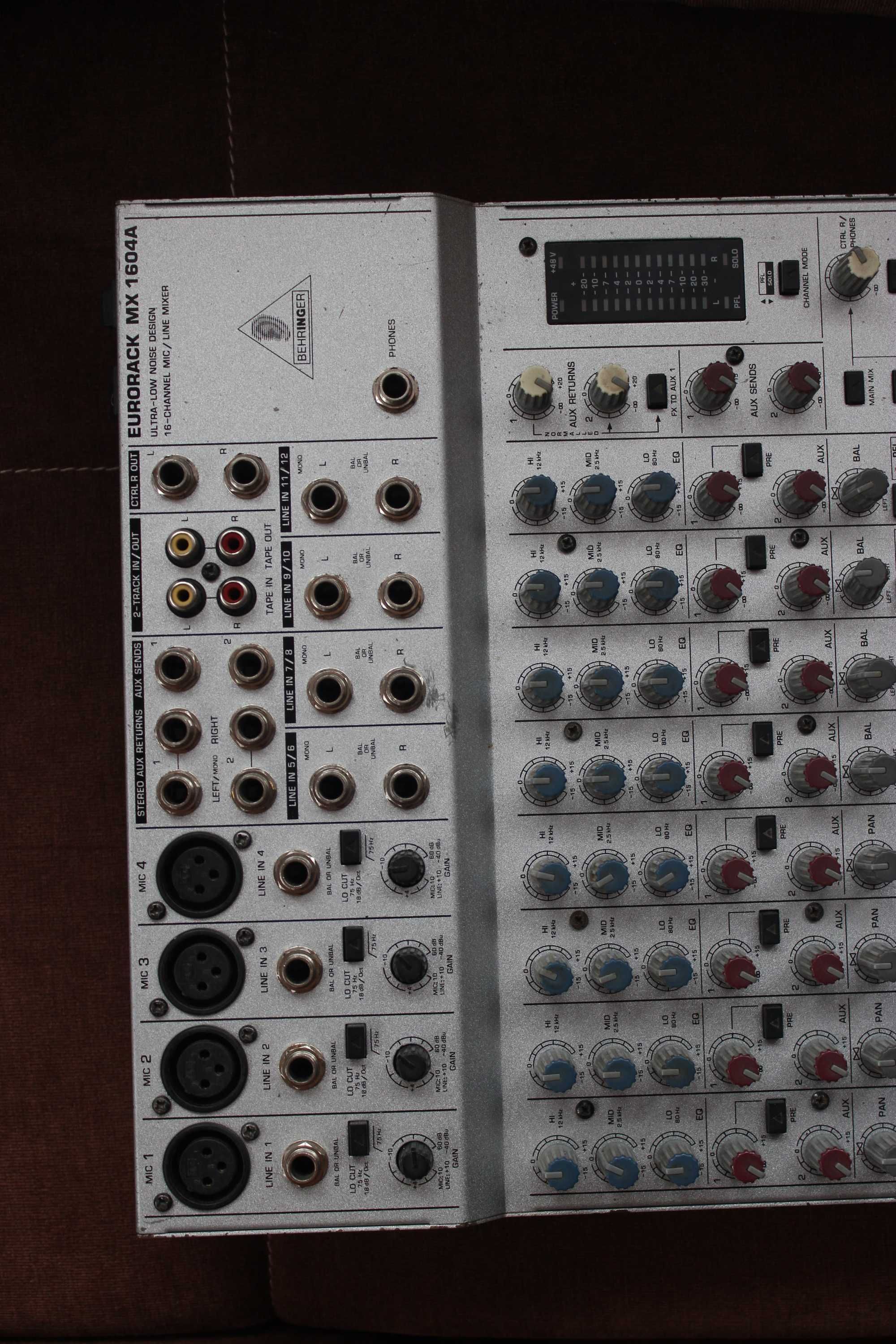 Мікшер пульт мікшерний Behringer Eurorack MX1604A стан хороший