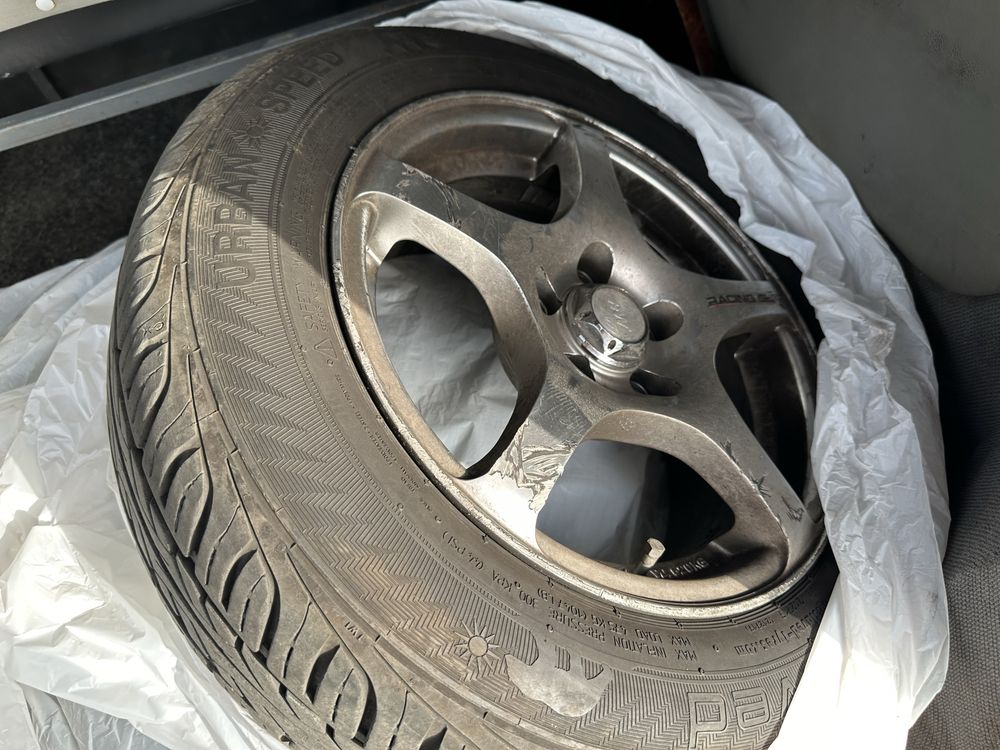 Резина с дисками Gislaved 175/65R14 05.22год. 5/100 разболтовка