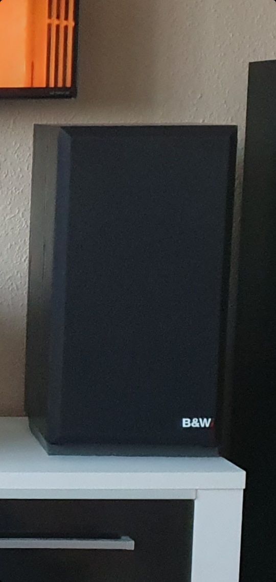 Bowers&Wilkins DM110i  głośniki podstawkowe