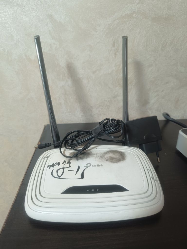 Маршрутизатор tp-link tl-wr841n