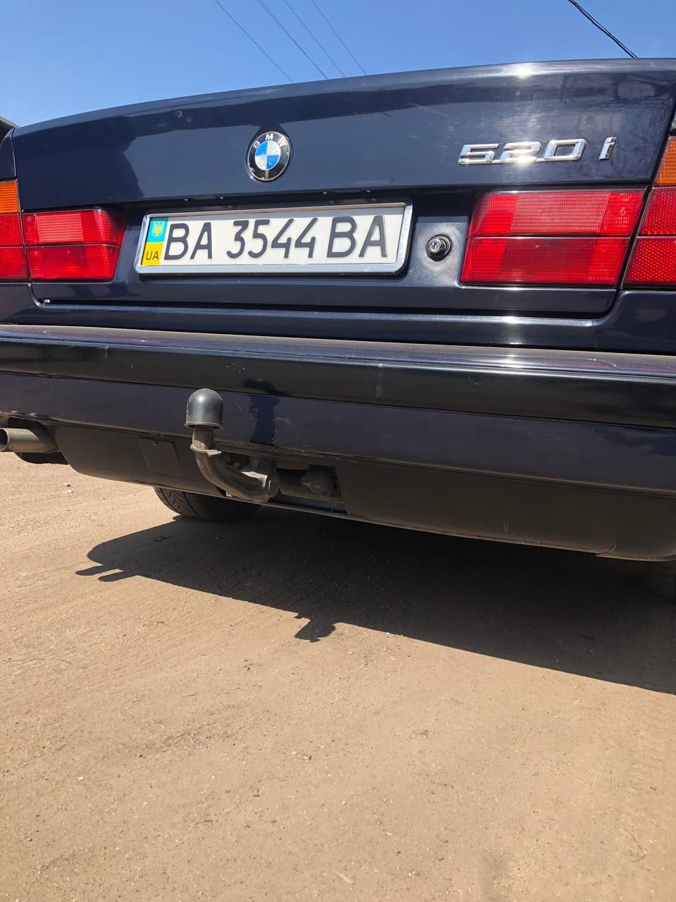 BMW e34 520                   .