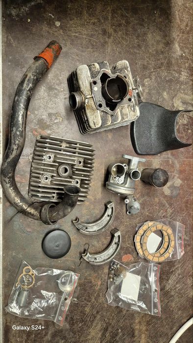 Motorynka romet prl części cylinder głowica gaźnik