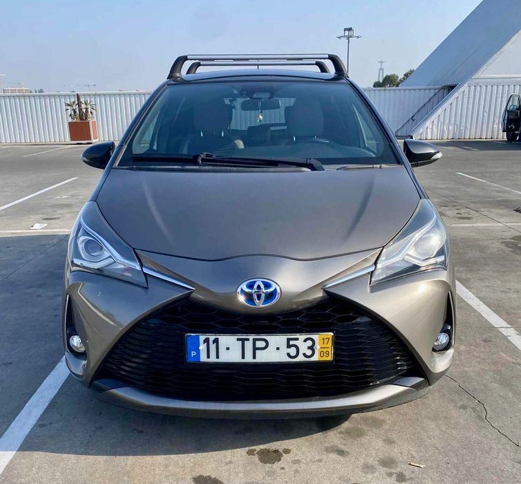 Toyota Yaris 1.5 HSD Square Collec.Grey