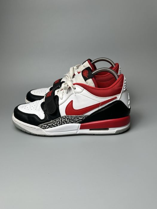 Оригінал ‼️Кросівки Nike Air Jordan розмір:40-25 см устілка осінь-зима