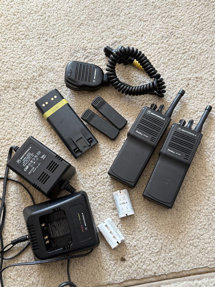 Рація motorola GP900