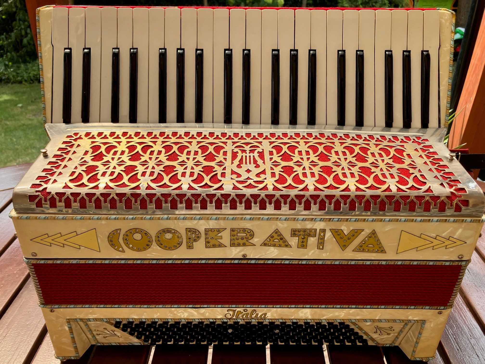 Akordeon włoski Cooperativa, 120 basów, 4 chóry