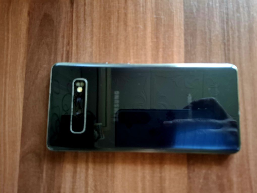 Samsung galaxy s10+