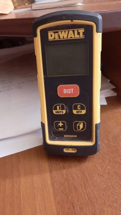 Продам лазерний далекомір(рулетка)