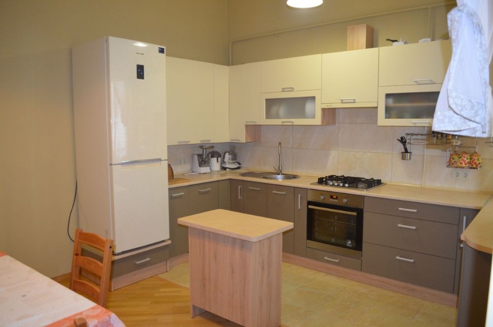 Здається в оренду 2кім. квартира в самому центрі Дрогобича