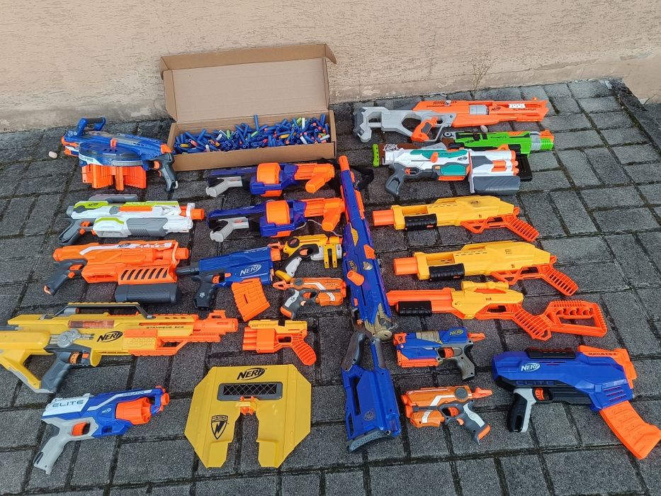 21 Nerfów + masa strzałek i dodatków