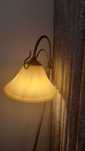Lampa podłogowa ze szklanym kloszem, metalowa