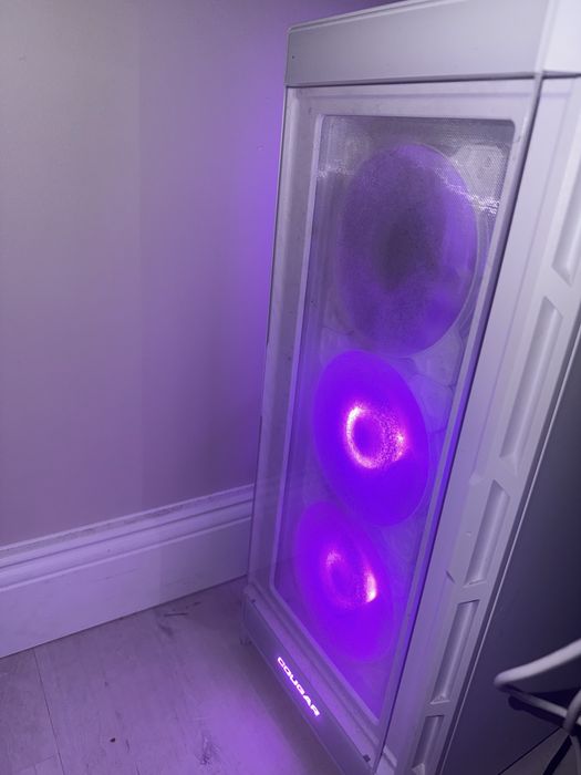 Komputer PC gamingowy