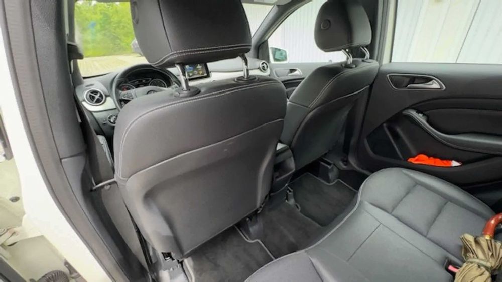 Mercedes-Benz B 200      2016