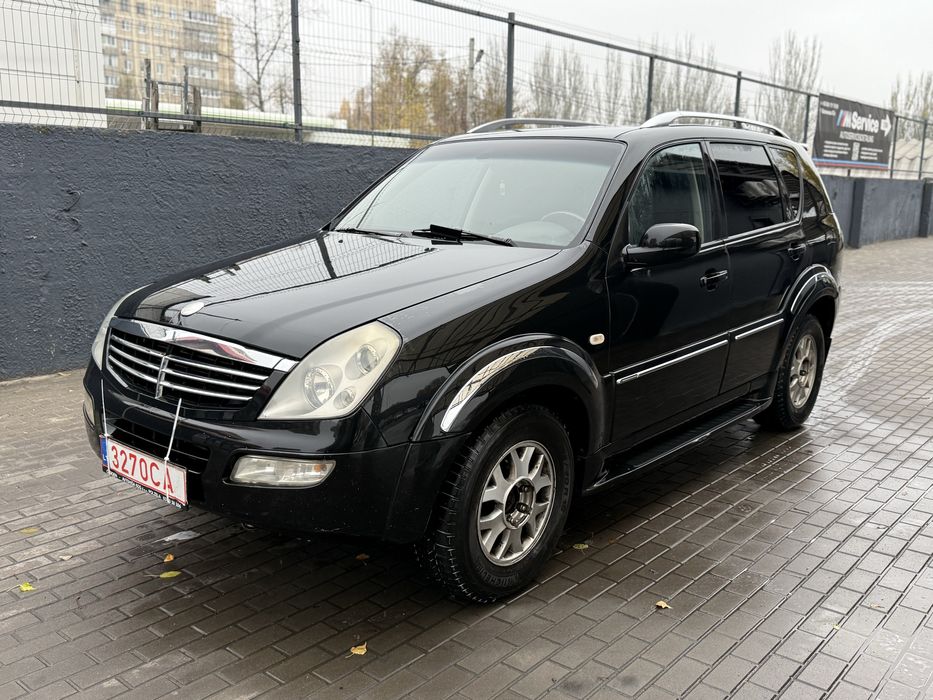 Ssang Yong Rexton 2.7 дизель автомат
