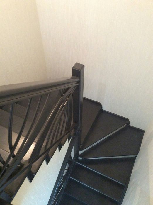 Лестница из дерева от производителя. Сходи.