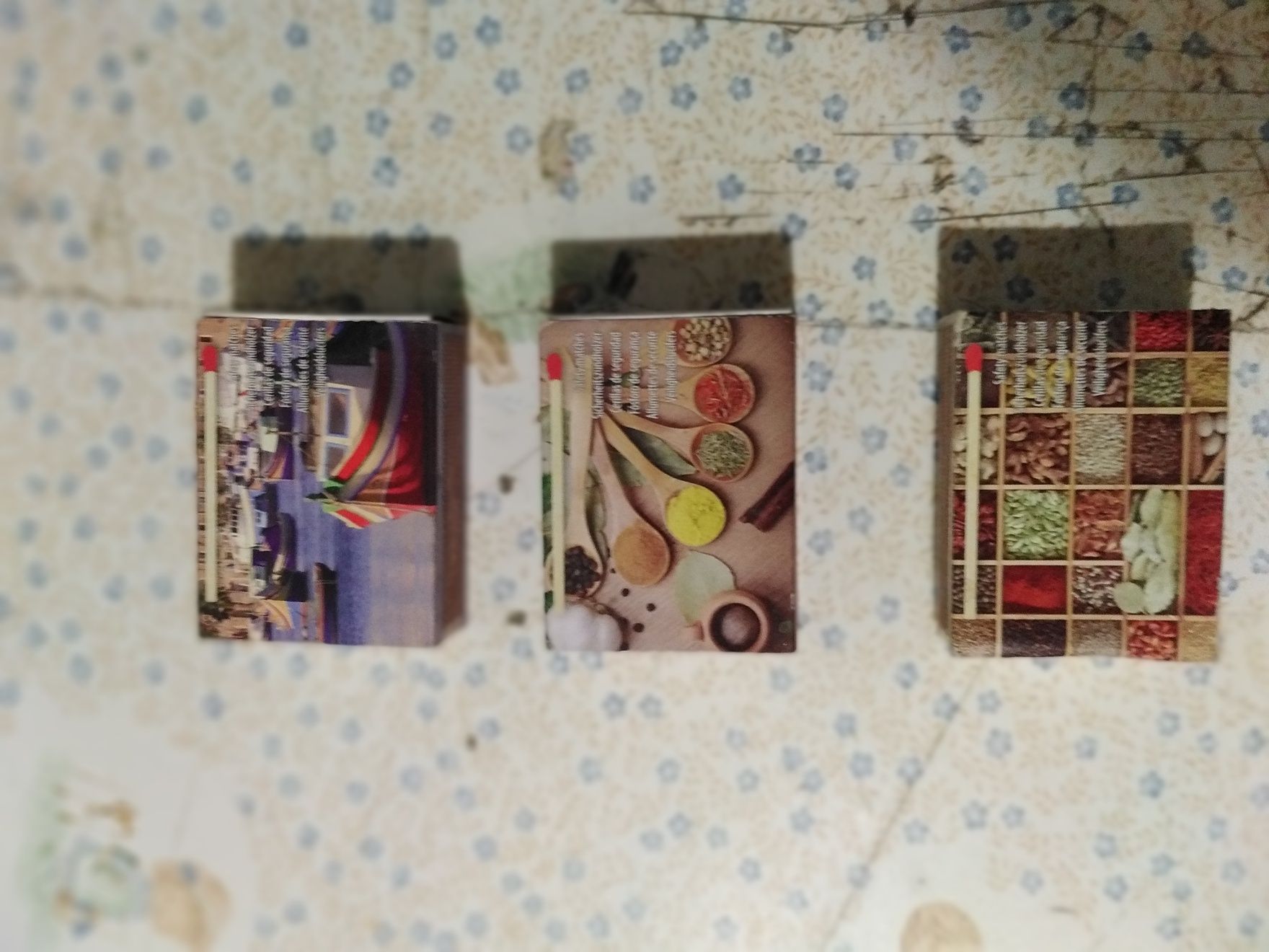 Vendo 3  focos com imagem bom estado