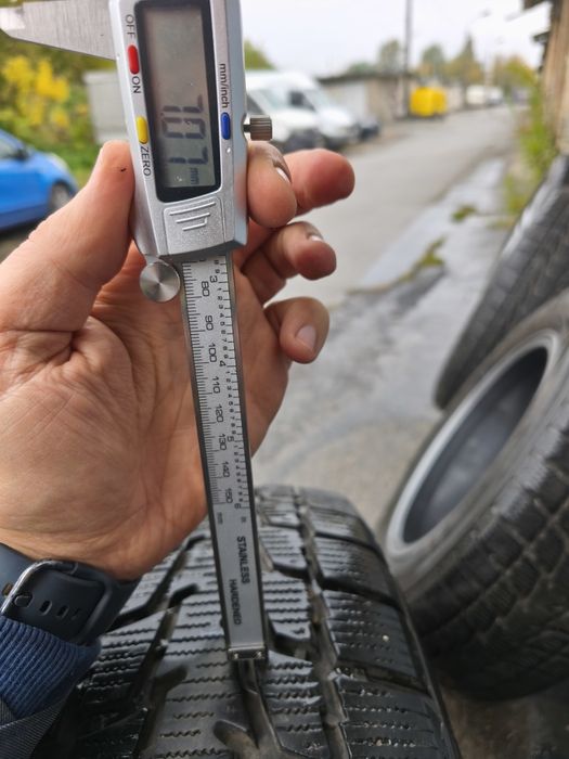 Колеса диски з шинами R15 Volkswagen, Skoda, Audi, Seat