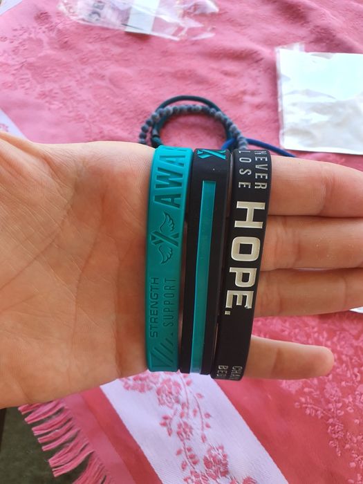 Продам чоловічі  браслети