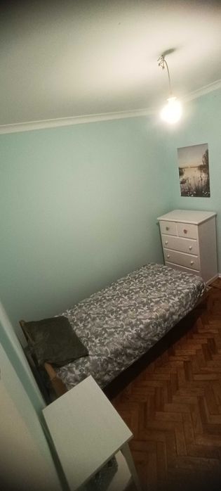 Quartos para estudantes/ profissionais deslocados.