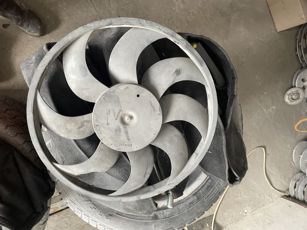 Вентілятор радиатора Fiat Doblo Opel Combo