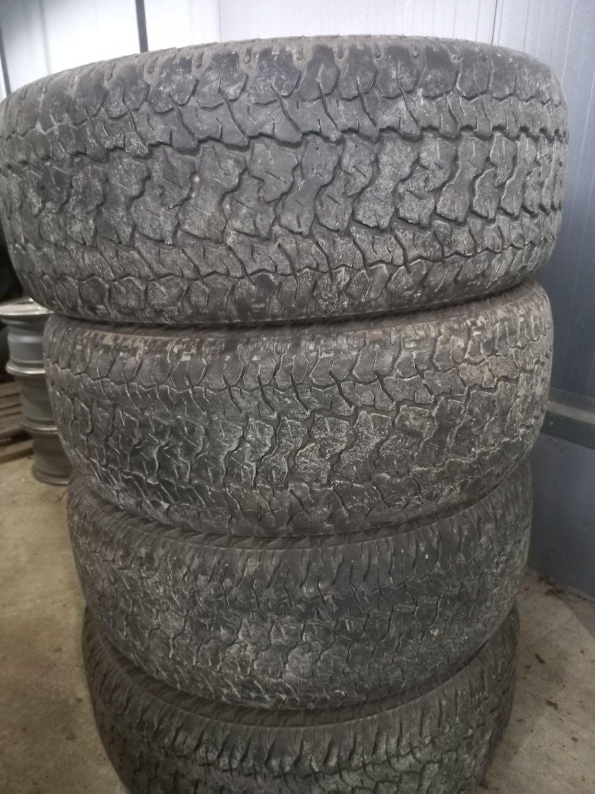 Резина 275 60r20 MARSHAL для бездоріжжя