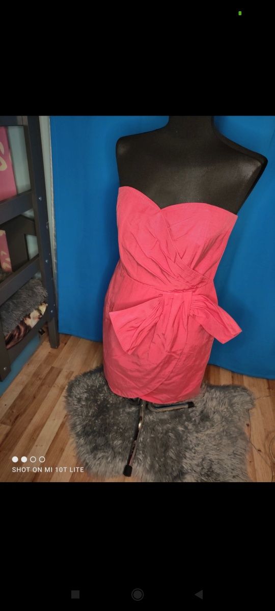 Różowa sukienka kokarda
