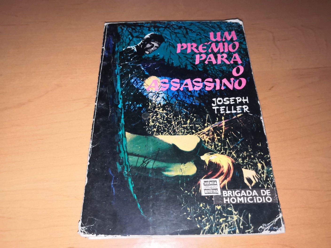 2 livros Brigada de Homicídio