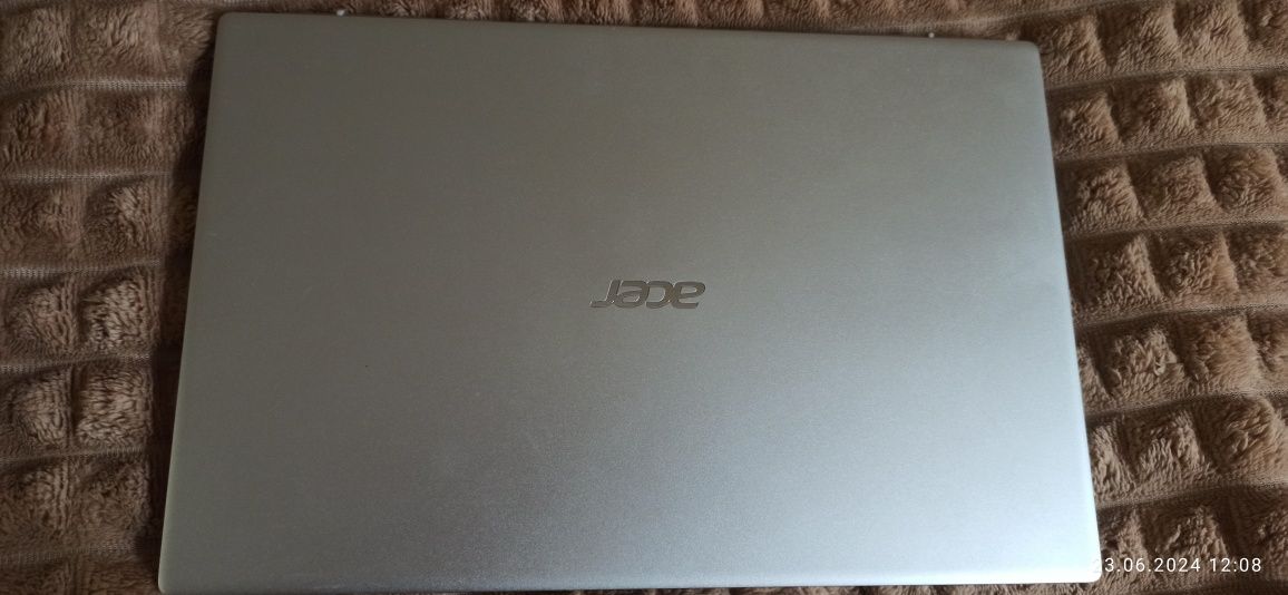 Продам ноутбук acer swift 1 в гарному стані