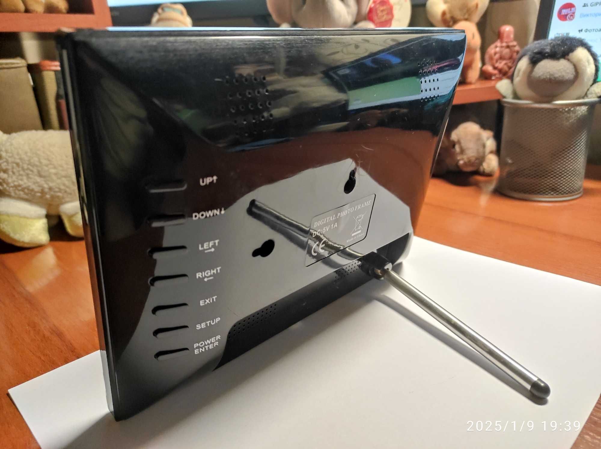 Продам цифровую фоторамку Intel