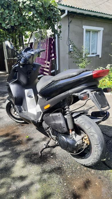 Італійський мопед piaggio nrg 50 power dd