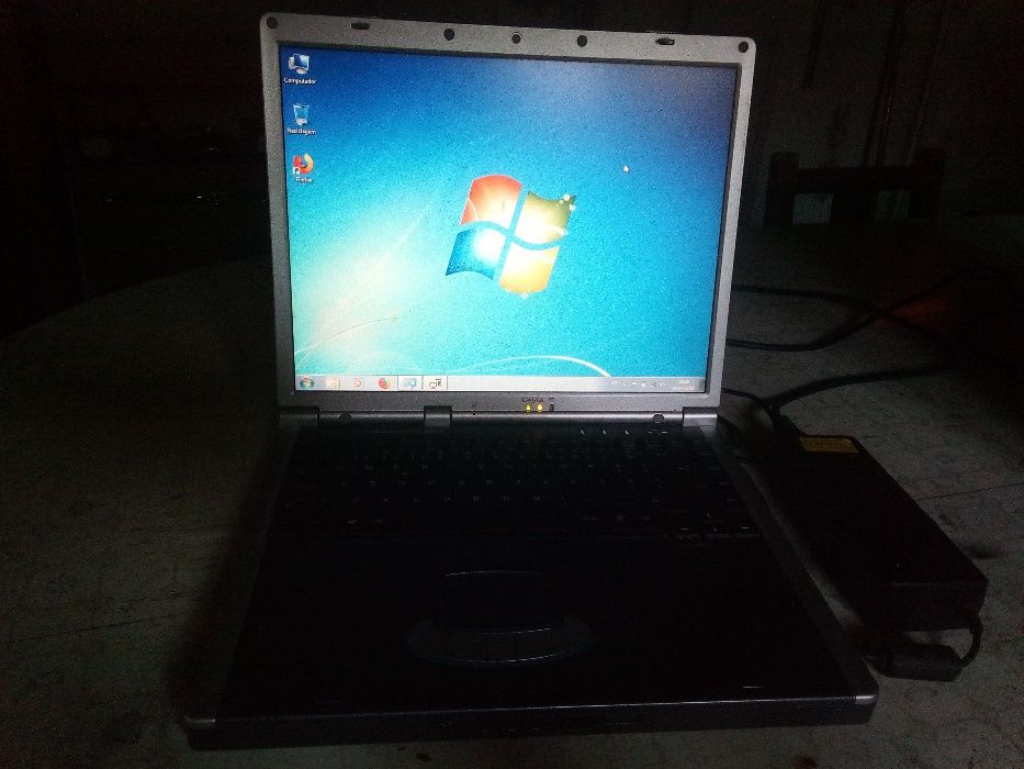Portatil Antigo