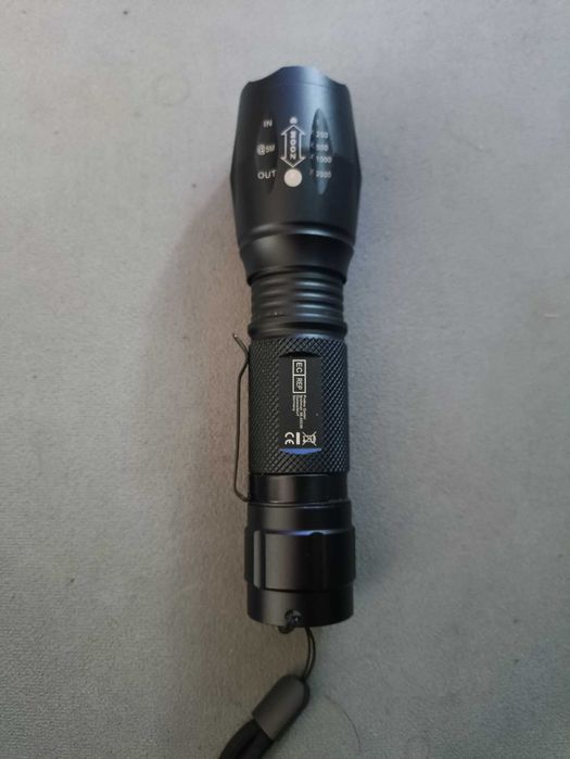 Latarka MOWETOO ultrafiolet UV metalowa oprawa 4 tryby lampa taktyczna