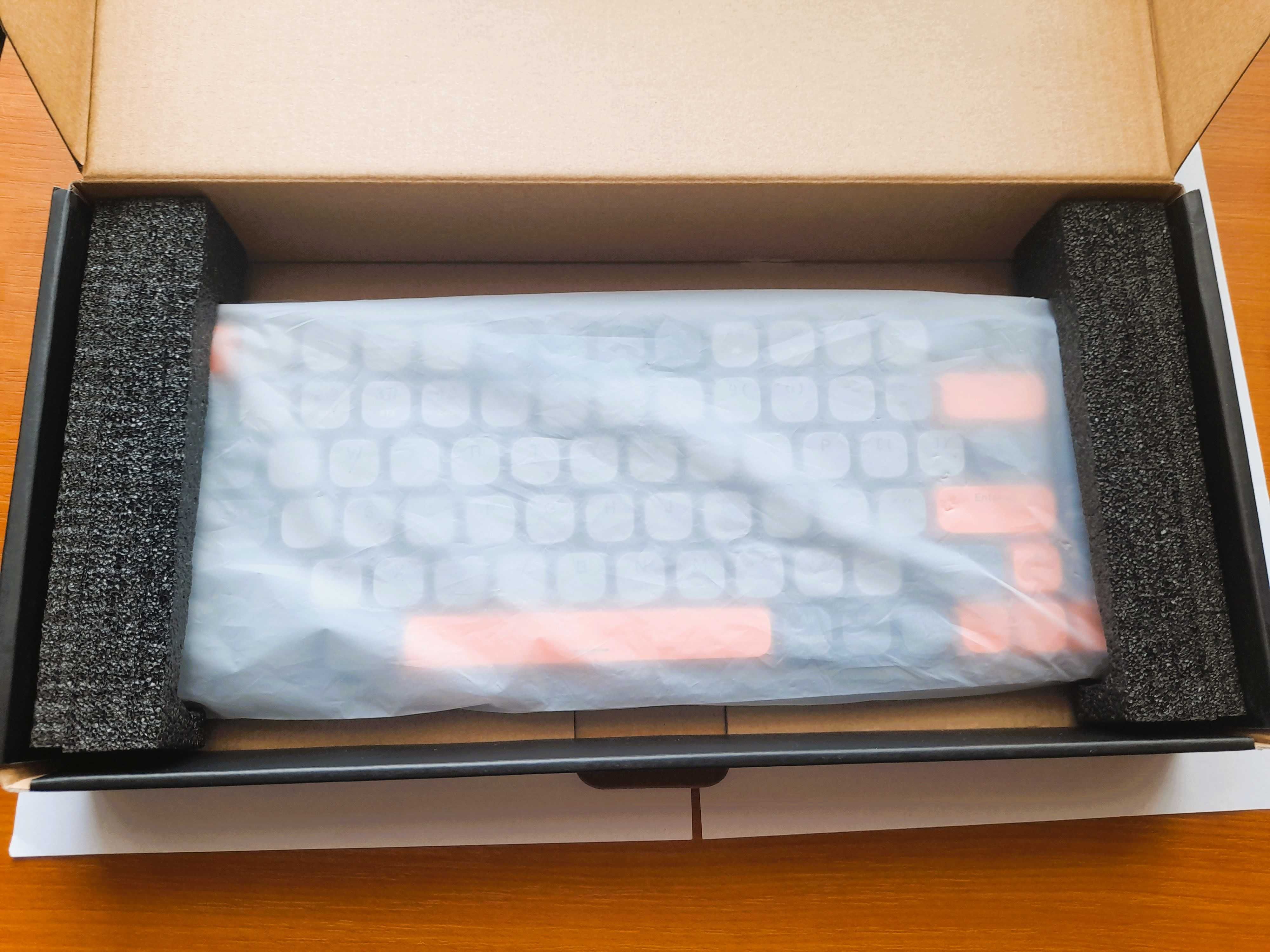 Klawiatura Redragon K652GG-RGB-ProAzure
