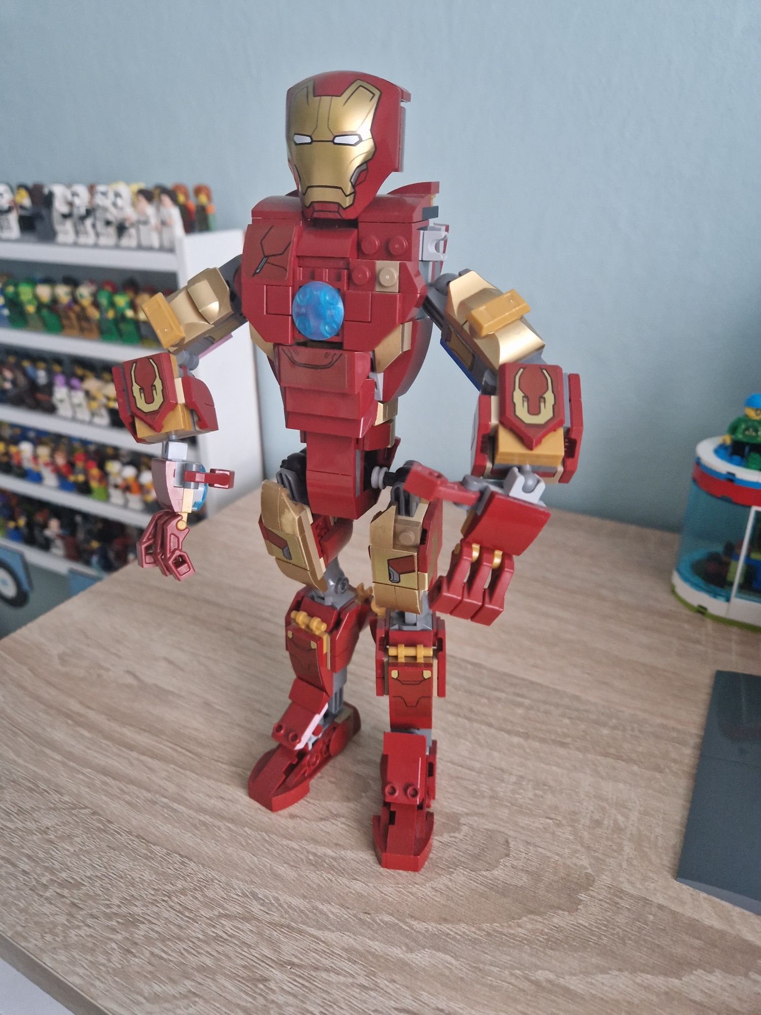 Robot Iron Man Lego